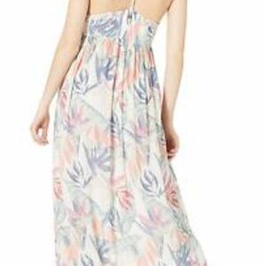 Chic Backless Floral Dress in Pastel Hues